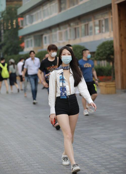 极品美女自卫慰流水视频丝袜